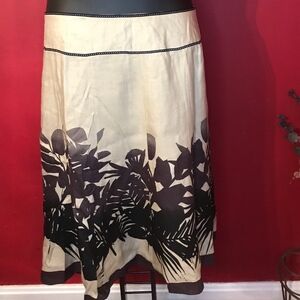 SHERRY TAYLOR FLORAL A- LINE SKIRT SIZE 3X
